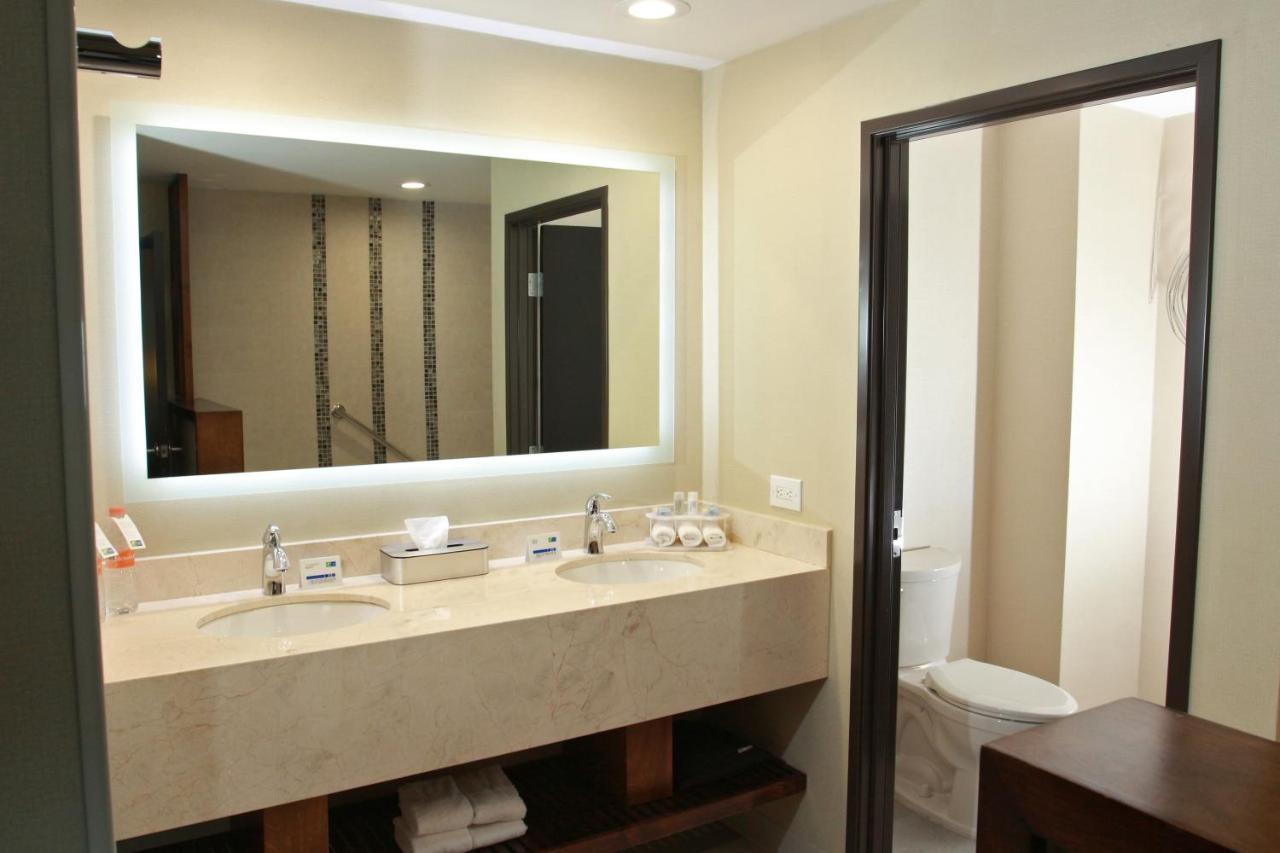 Holiday Inn Express & Suites Mexicali By Ihg Экстерьер фото