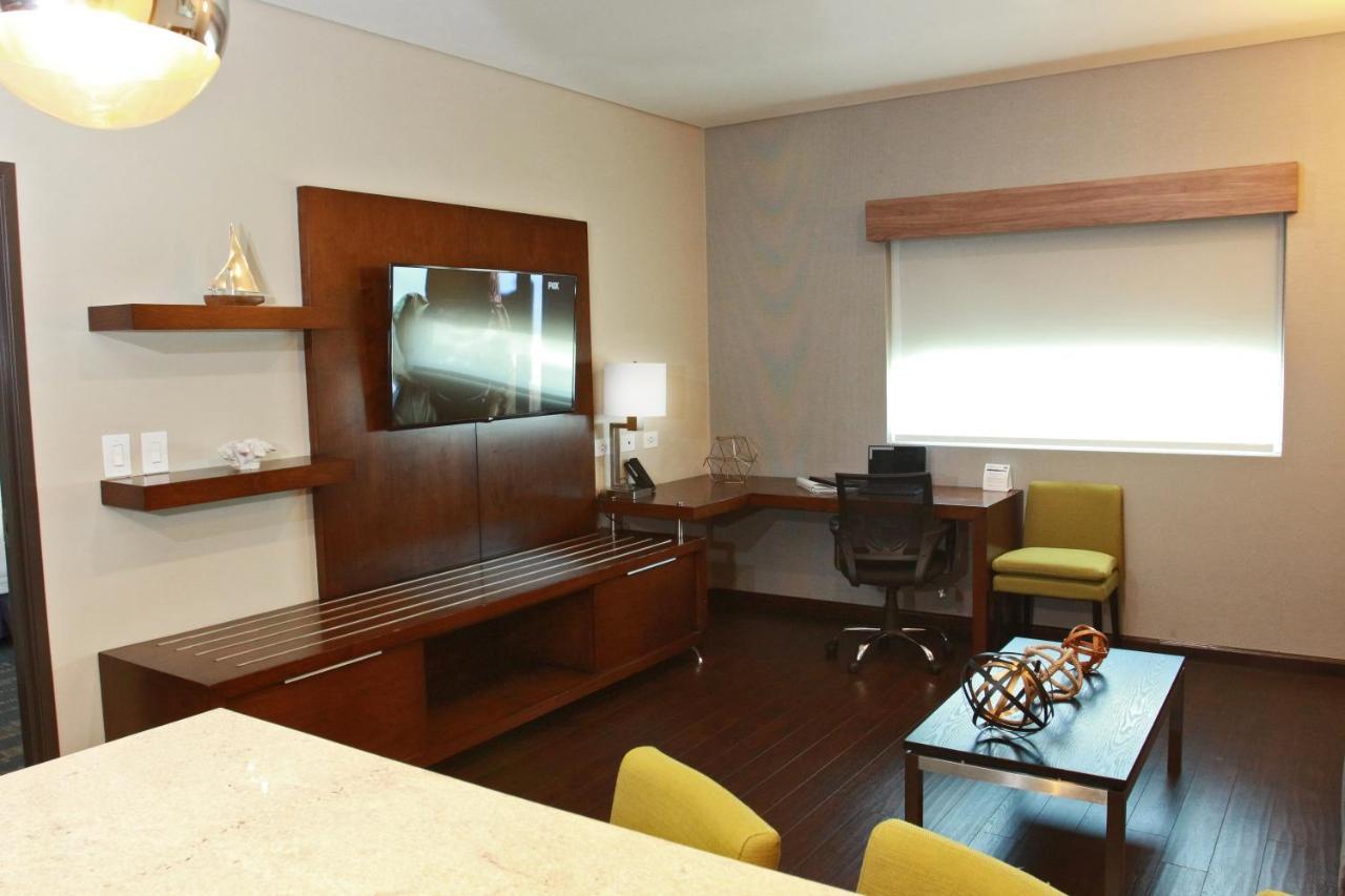 Holiday Inn Express & Suites Mexicali By Ihg Экстерьер фото
