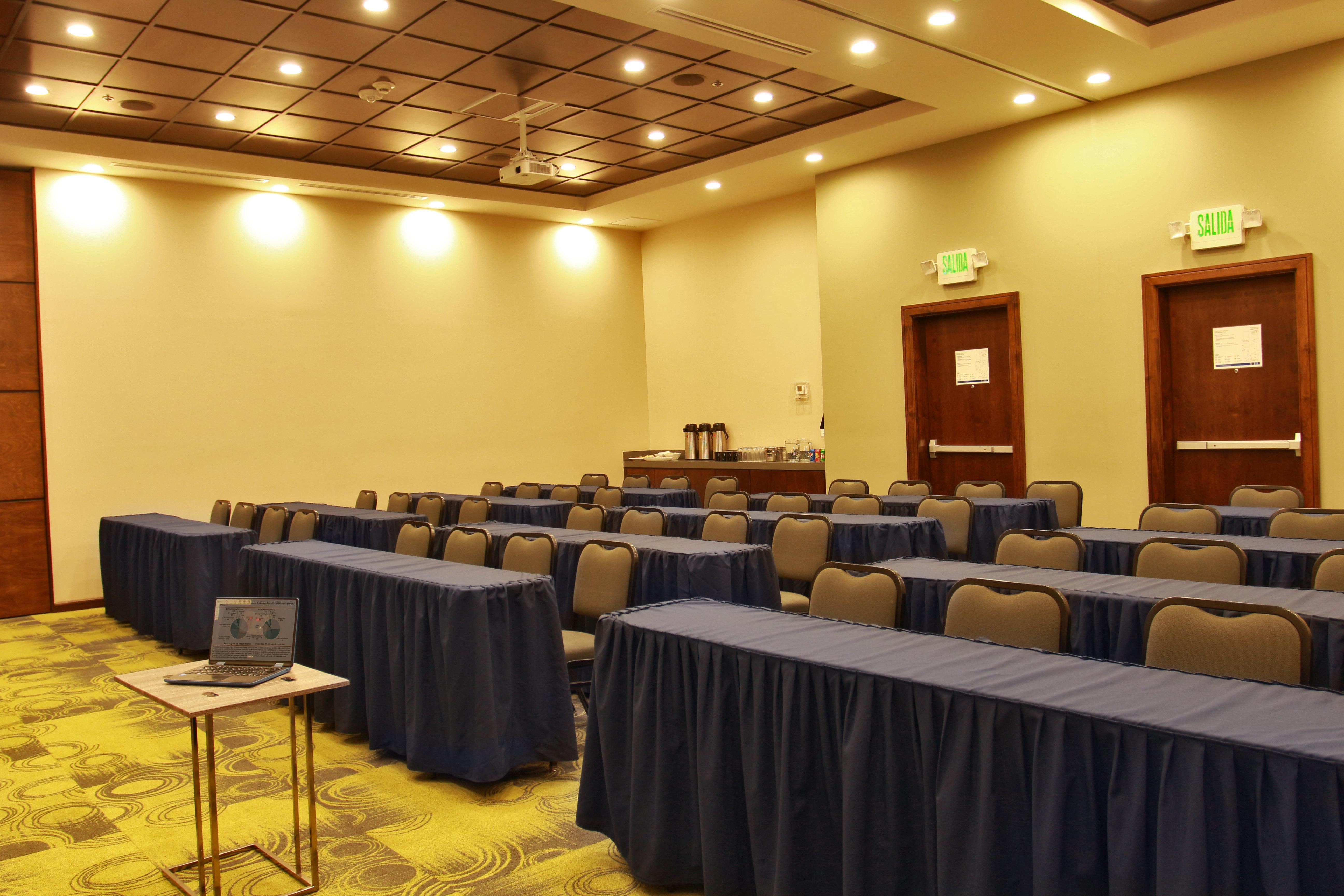 Holiday Inn Express & Suites Mexicali By Ihg Экстерьер фото
