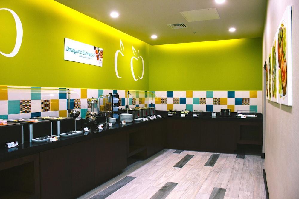 Holiday Inn Express & Suites Mexicali By Ihg Экстерьер фото